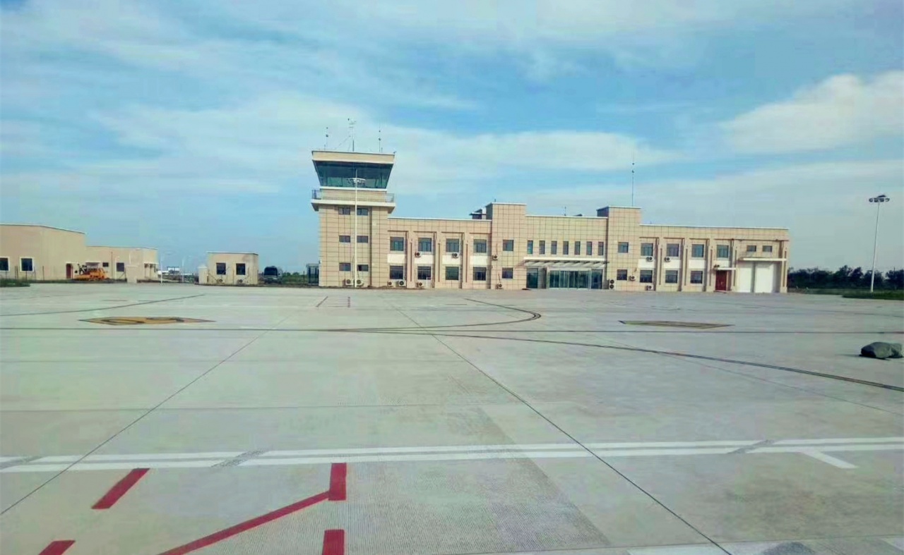 河北沧州有自己的机场能自己造飞机能自己培养飞行员