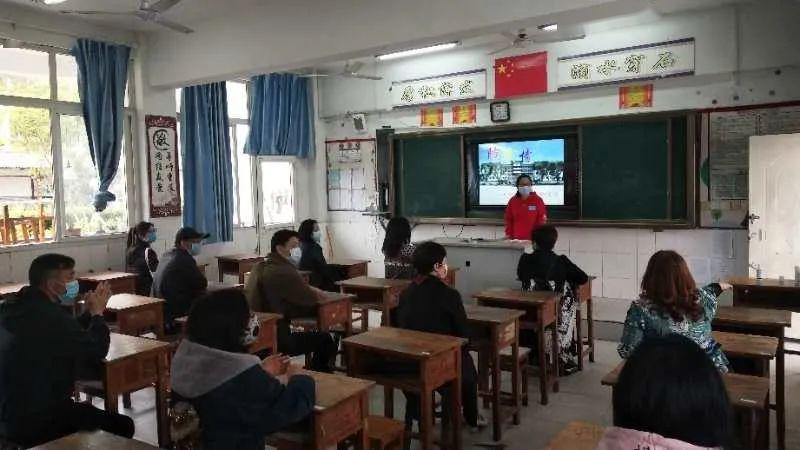 古镇内李庄中学复学防疫演练较真精细