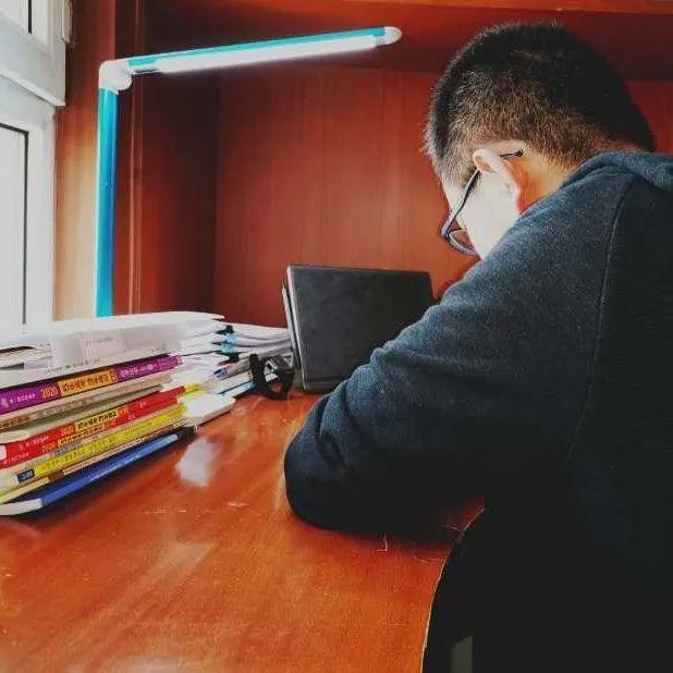 『名校』@所有高三学子 ！送你四位名校同学的居家学习法宝