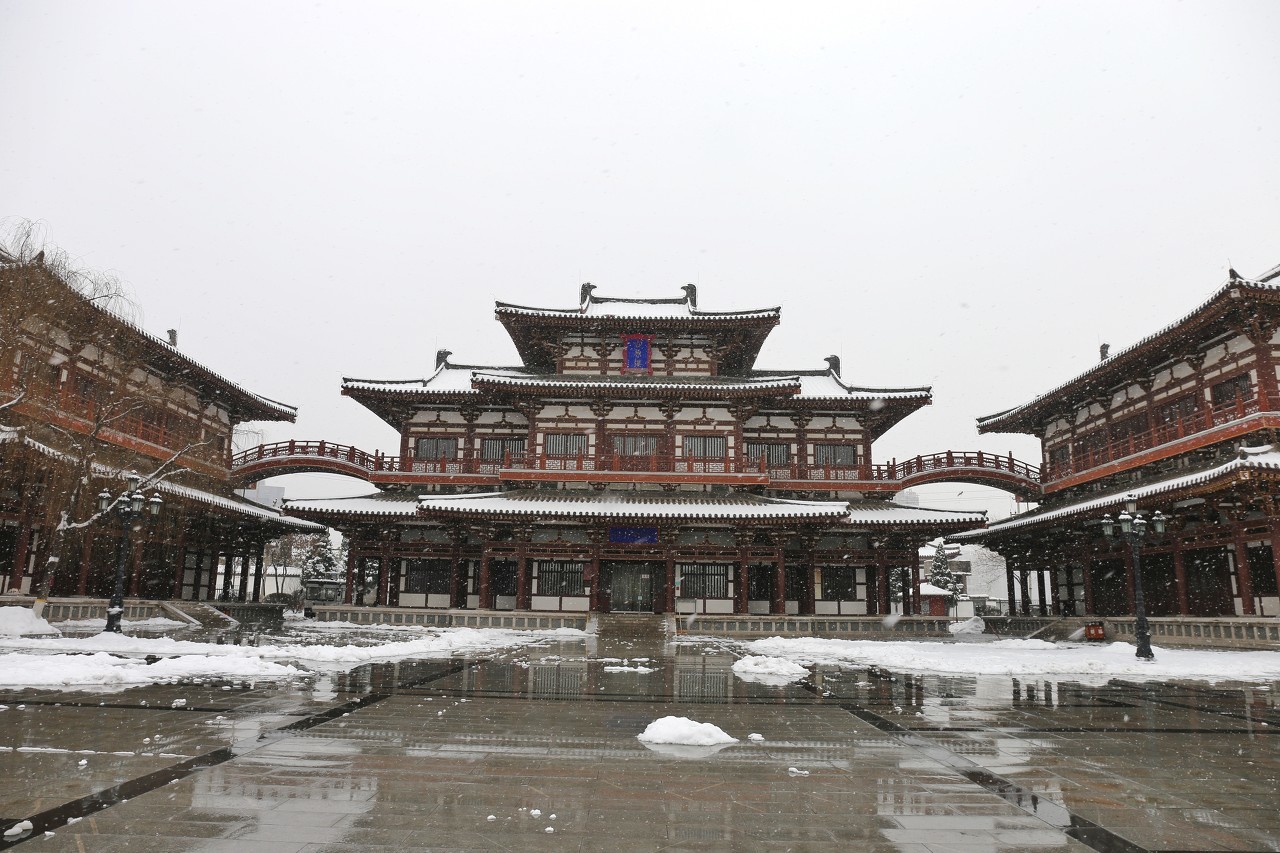 青龙寺地处地势高峻,风景幽雅的乐游原上,极盛于唐代中期