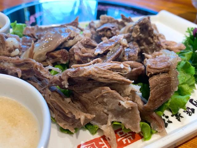 开在鞍山的岫岩非遗美食老字号40年只为一碗羊汤