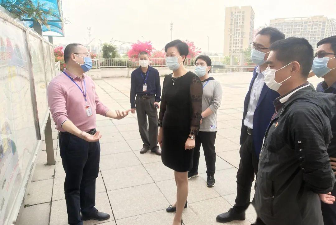 集美区委蔡冬梅常委一行莅临我校检查指导春季开学工作