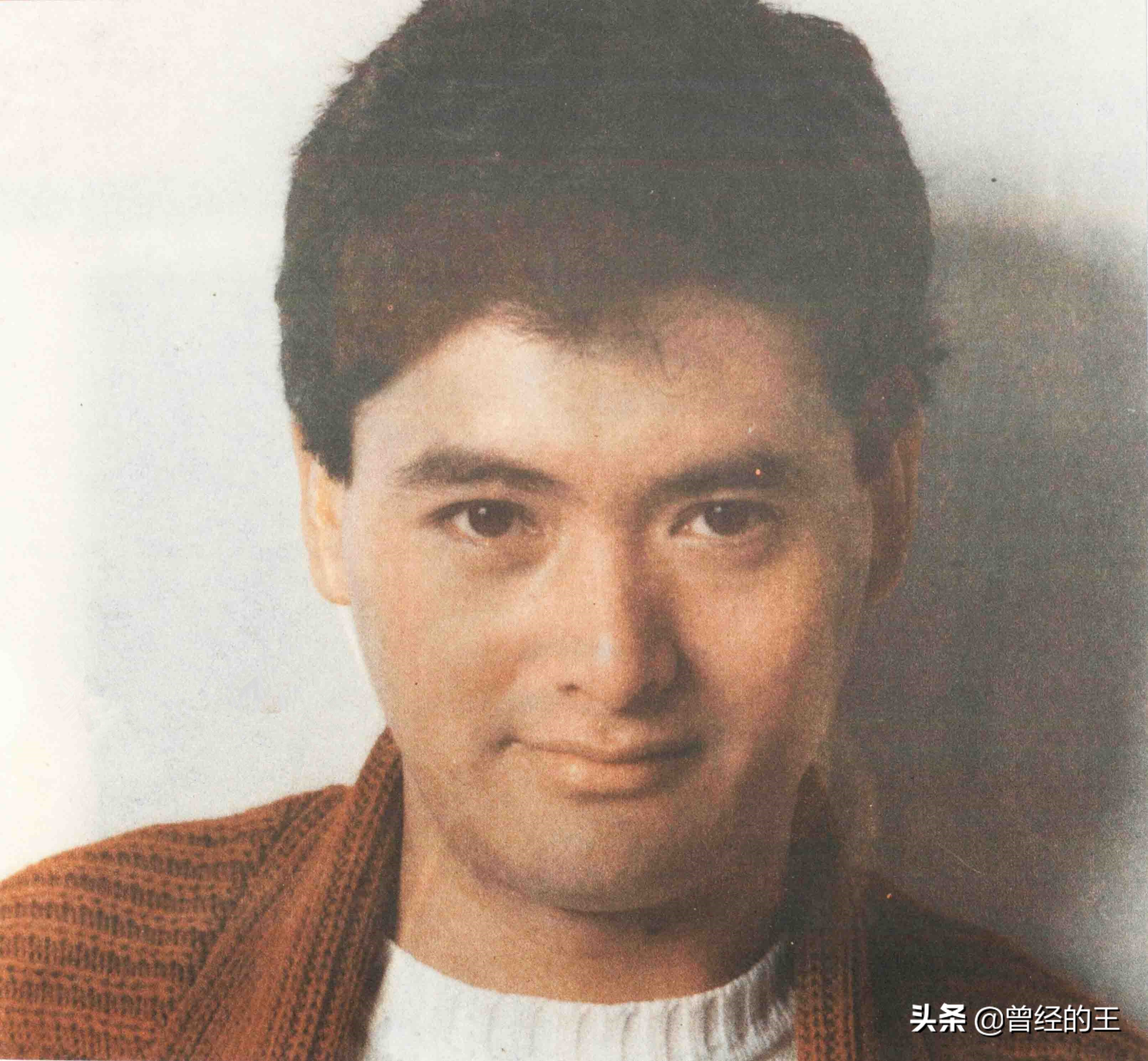 一组老照片:18岁的周润发,1986年小马哥也成为了影迷的偶像