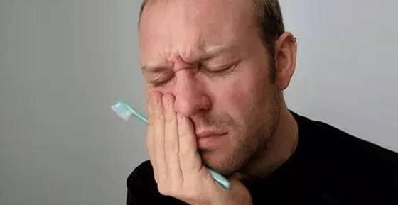 有种钻心的痛叫"口腔溃疡", 吃1种常见植物, 一天就能治好!