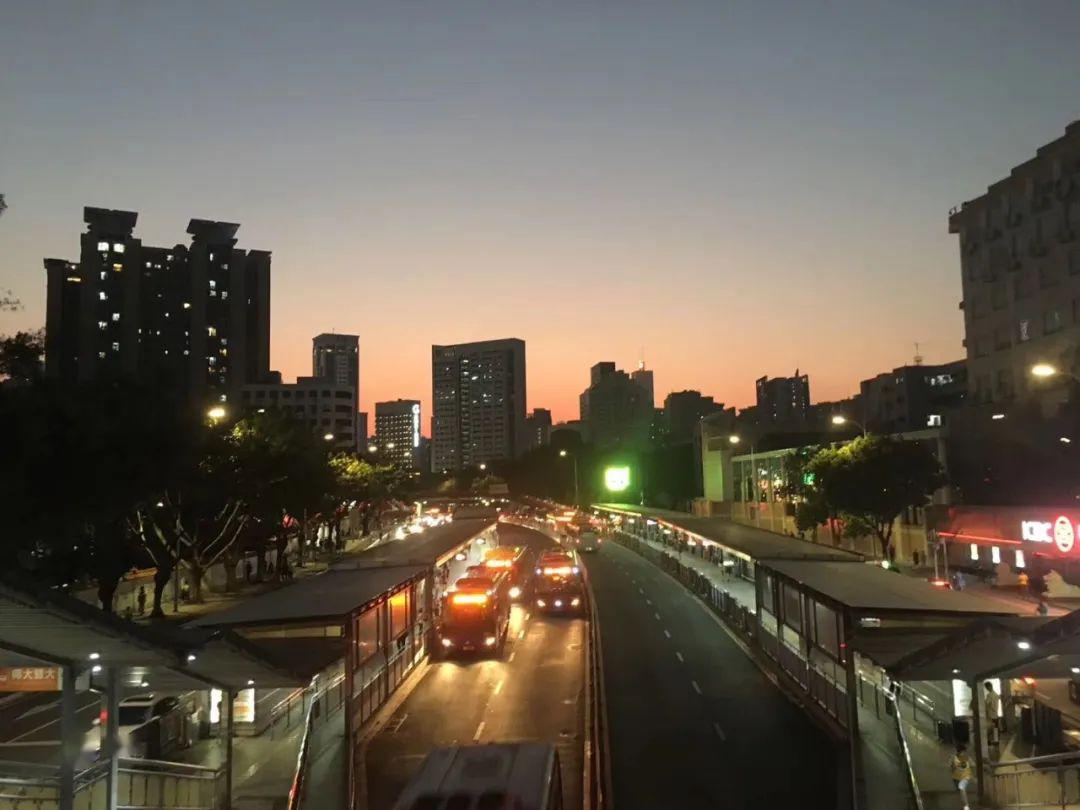 滞留湖北的上海上班族,还好吗?