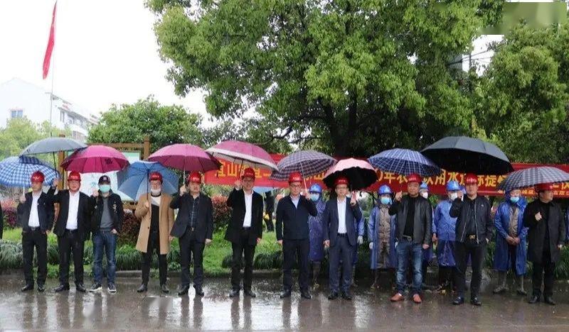 2020钱库镇gdp_中国gdp变化图