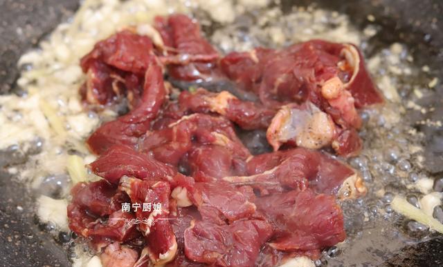 牛肉怎么做才好吃又嫩又烂 764cbb9c8c6e487a944a8072a0d17b59.jpeg