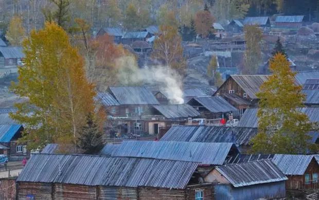 阿勒泰多少人口_新疆地区正在修建一条铁路,全线设车站28处,已于2016年开工建(3)