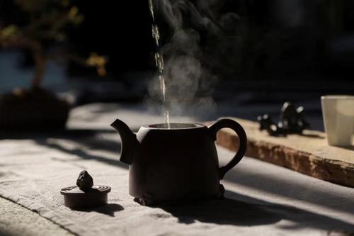 忘川茶韵:一杯叫做忘川的茶,一段悟透人生的故事