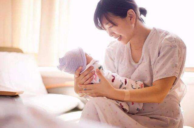 #宝宝#真像“宝爸以为”的简单？未必！至少宝妈应注意这4点带娃入睡
