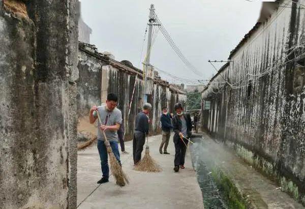 西胪内輋村人口_西胪内輋村女人图片(3)