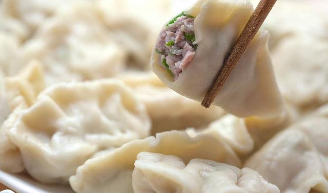 葱肉馅饺子怎么调最好吃 1739f39cff274ec49a2cf47028856269.jpeg