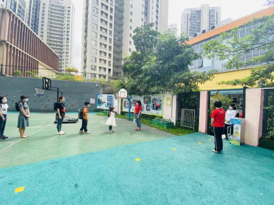 诺亚舟中大金域蓝湾外语幼儿园开展新冠肺炎疫情防控应急演练