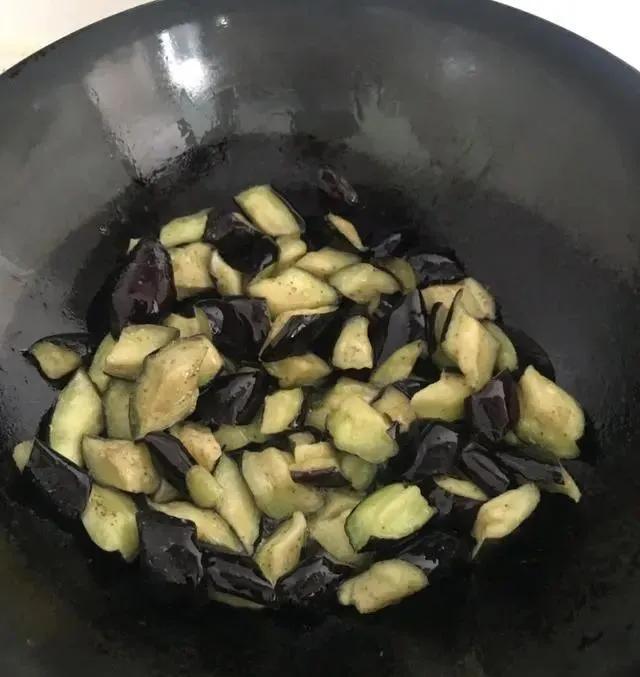 5d34134af72643f0b898526640005e53.jpeg