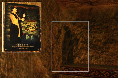 【古墓】专家至今无解，古代最诡异的壁画：古墓出现一个男人拱手作揖影子