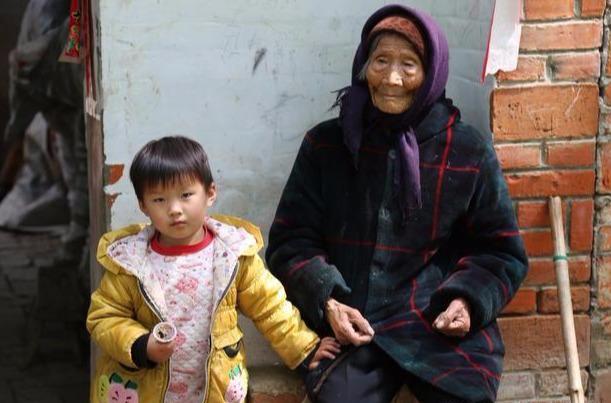 监督■饭后监督3件事，差距很明显儿童专家：“体质好个头高”的孩子