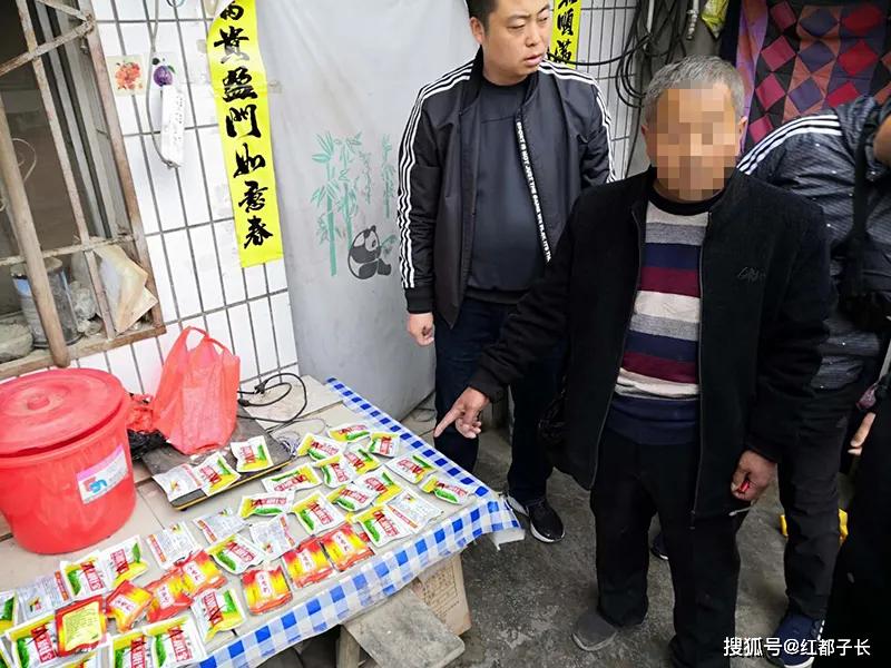 延长县公安局禁毒大队连续破获两起贩卖毒品案件
