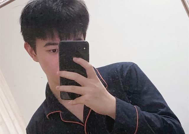虎牙大腿杯迎终章,韩涵勇夺s3总冠军,全能针对一手貂蝉秀翻全场