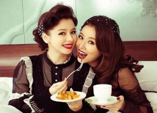 林心如与徐若瑄同框玩脸部特效，大美女突然变