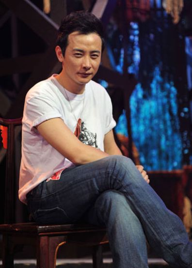 他出道时被人嫌弃丑，与当红花旦结婚超幸福，
