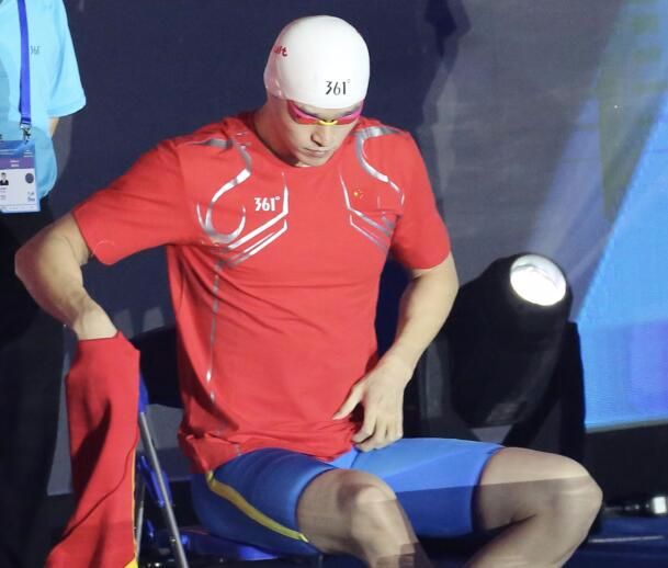 「孙杨」，孙杨团队发声后第1天，舆论开始反转，媒体人：SUN是伟大运动员！