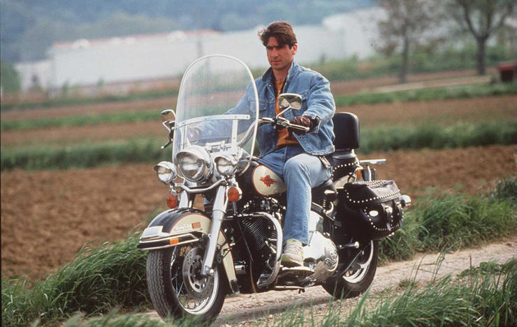 「弗格森」，曼联国王功夫飞腿幕后：弗爵本想清洗，一个月后坐摩托去劝他留队