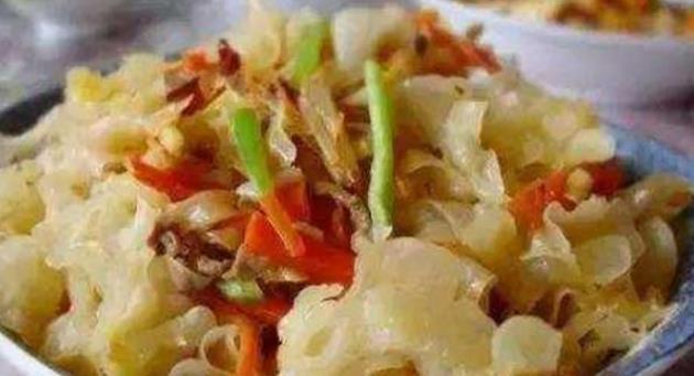 美食推荐:肉炒银耳,香辣杏鲍菇,豆豉炒豆腐的做法