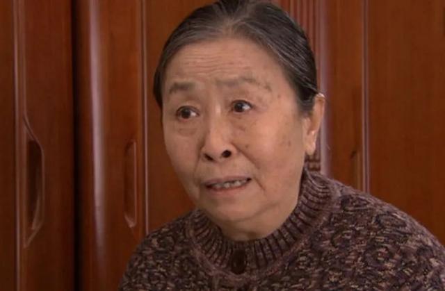 #儿子#生病后被儿子赶出家门74岁张少华不敢老：拼命拍戏为儿子还房贷