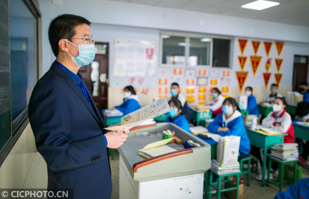 内蒙古：高三和初三学生开学复课