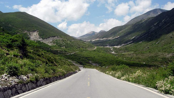 墨脱公路背后的建设者——成华手拉葫芦