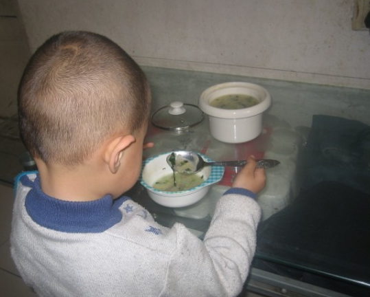 孩子：告别脾虚，身体倍儿棒！孩子脾虚积食不长个？5种食物要少吃