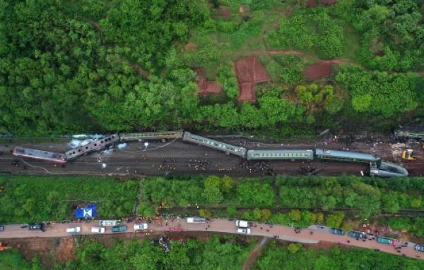 郴州火车脱轨百人伤亡，村民四次报警为何无效