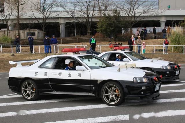 埼玉县使用的r34 gt-r另外,gtr警车在实际应用场景下会出现很多问题.