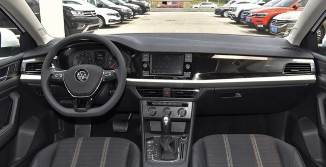 2020款帝豪gl对比大众朗逸有没有优势