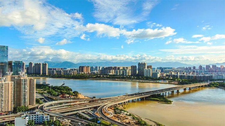 林州市和石佛寺比gdp哪个高_长安街唯一双地铁院墅,实景样板赏鉴