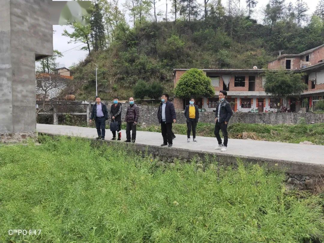 众志成城抗疫情昌明镇疫情防控脱贫攻坚春耕生产齐抓共管六十三