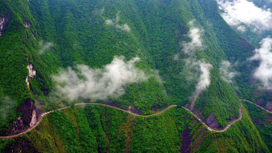 鹤峰人口_鹤峰屏山图片