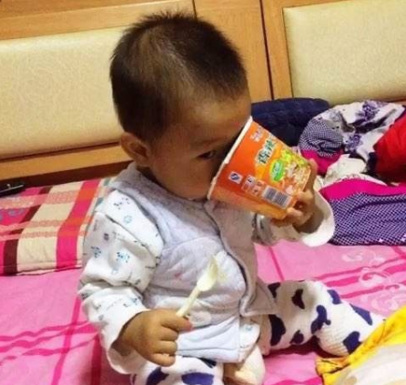 「脾胃」4种零食“偷走”孩子脾胃的健康！儿科医生：孩子哭闹也别给
