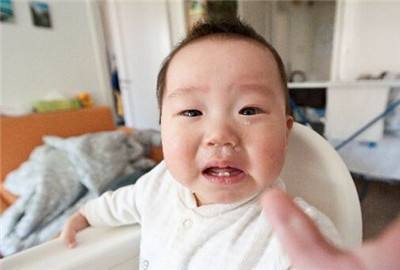 [孩子]少给孩子吃5种水果，伤脾还上火，家长别不听儿科医生：4月起