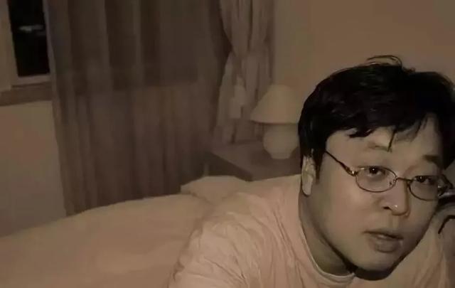 罗永浩，你直播带货时“强颜欢笑”的样子，真