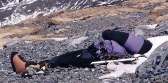 1998年成功登顶珠峰却不幸遇难的睡美人为何20年来无人敢动她