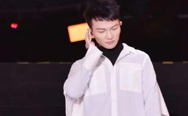 我是歌手2020周深每_好声音2020开播两个多月,有些歌我一看到学员名字就