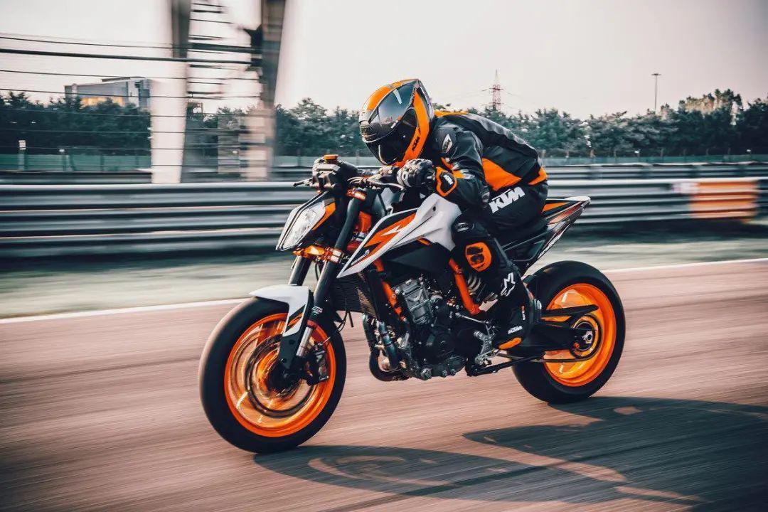 2020 ktm duke 890 r 正式发布!