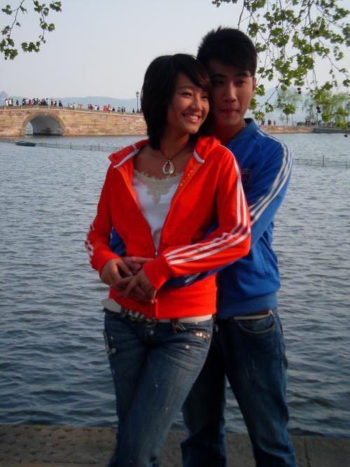 情場高手朱丹：與前夫閃婚，與陶喆曖昧，還和相差15歲的他忘年戀 娛樂 第5張