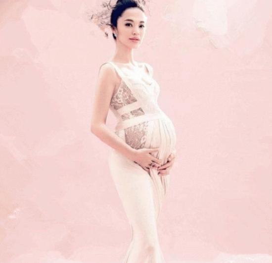 孙俪的孕照董璇的孕照看到baby的孕照发现黄晓明眼里都是爱