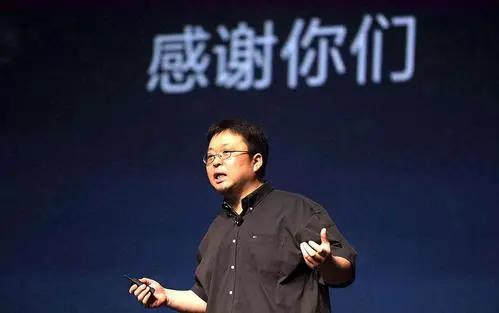 罗永浩，你直播带货时“强颜欢笑”的样子，真