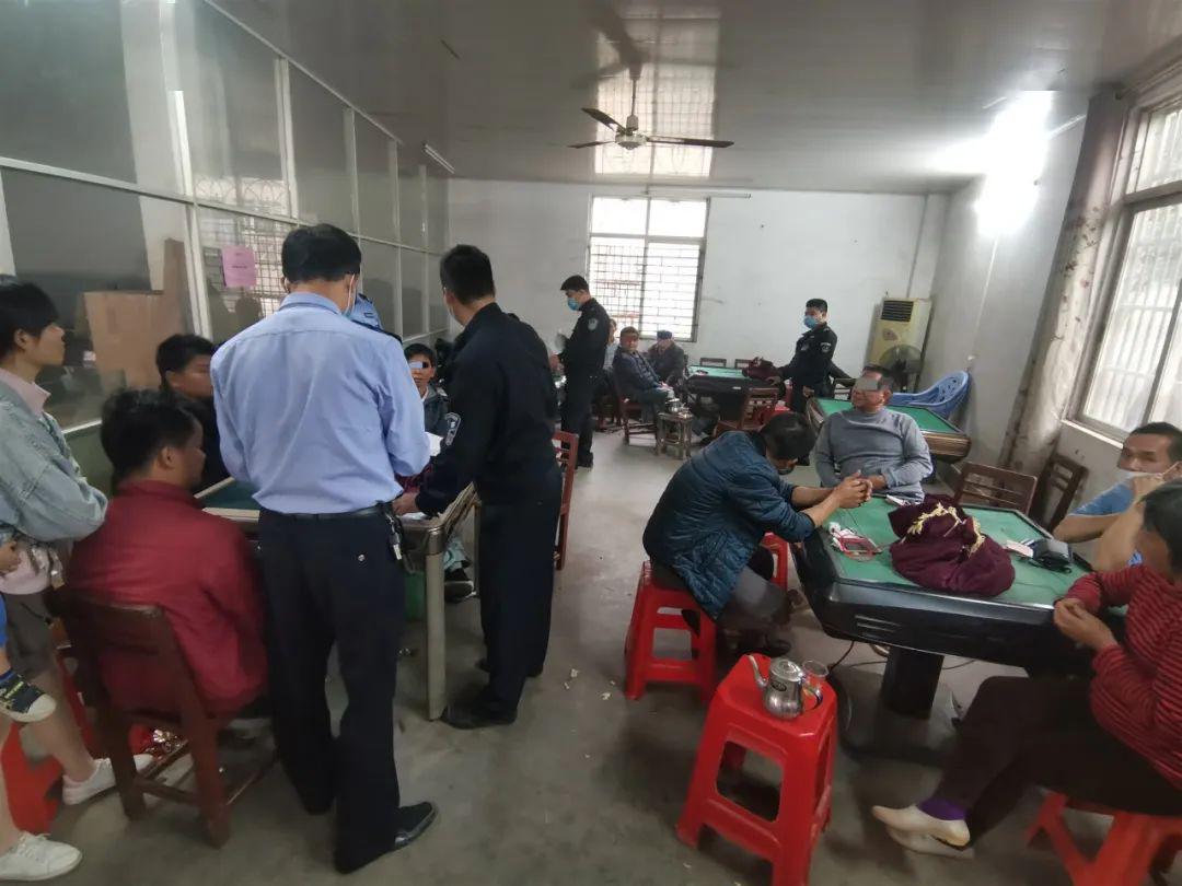 高州曹江端掉一个麻将赌博窝点,抓获11名赌博人员