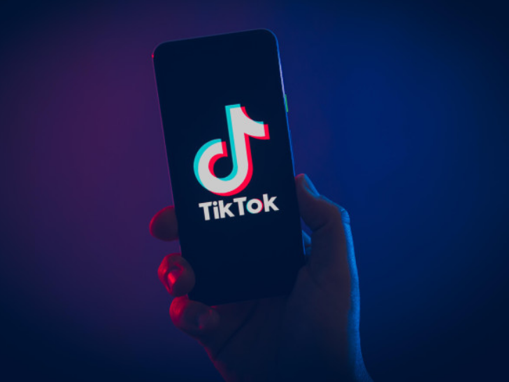 #YouTube#以对抗风靡全球的TikTok，谷歌旗下YouTube将在年底前推出短视频功能