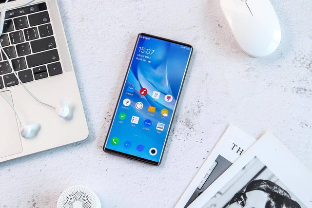 瀑布屏+新配色的超高颜值,上手NEX 3S才真正了解它的美