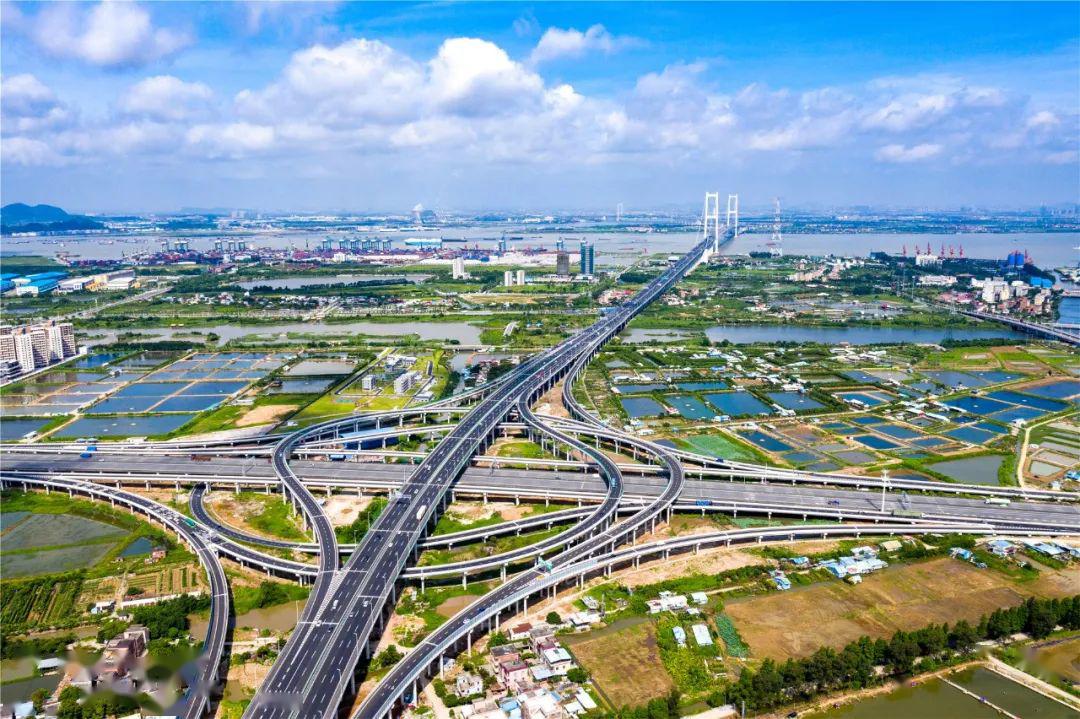 可见,南沙大桥的开通,将广州,佛山,东莞,深圳等城市核心要素有效的